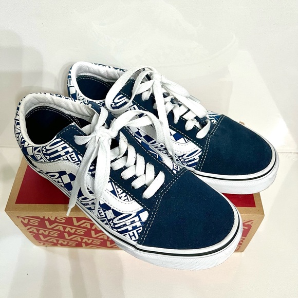 Old Skool Vans - Picture 2 of 3